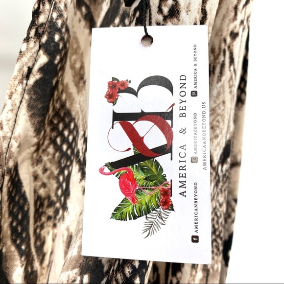 Elegant Snake Print Maxi Dress - Picture 5 of 5